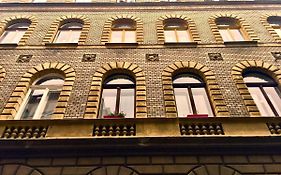 Entire Luxury Apartment In The City Center